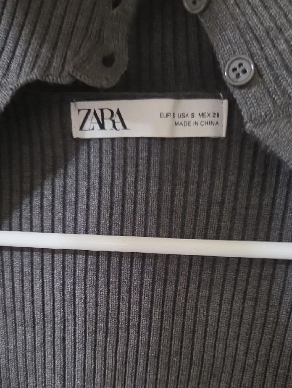Zara Charcoal Gray Ribbed Heart Cutout Cardigan - Picture 2 of 7